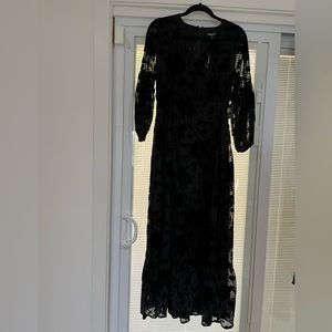 Stunning elegant black and velvet Express dress size small p